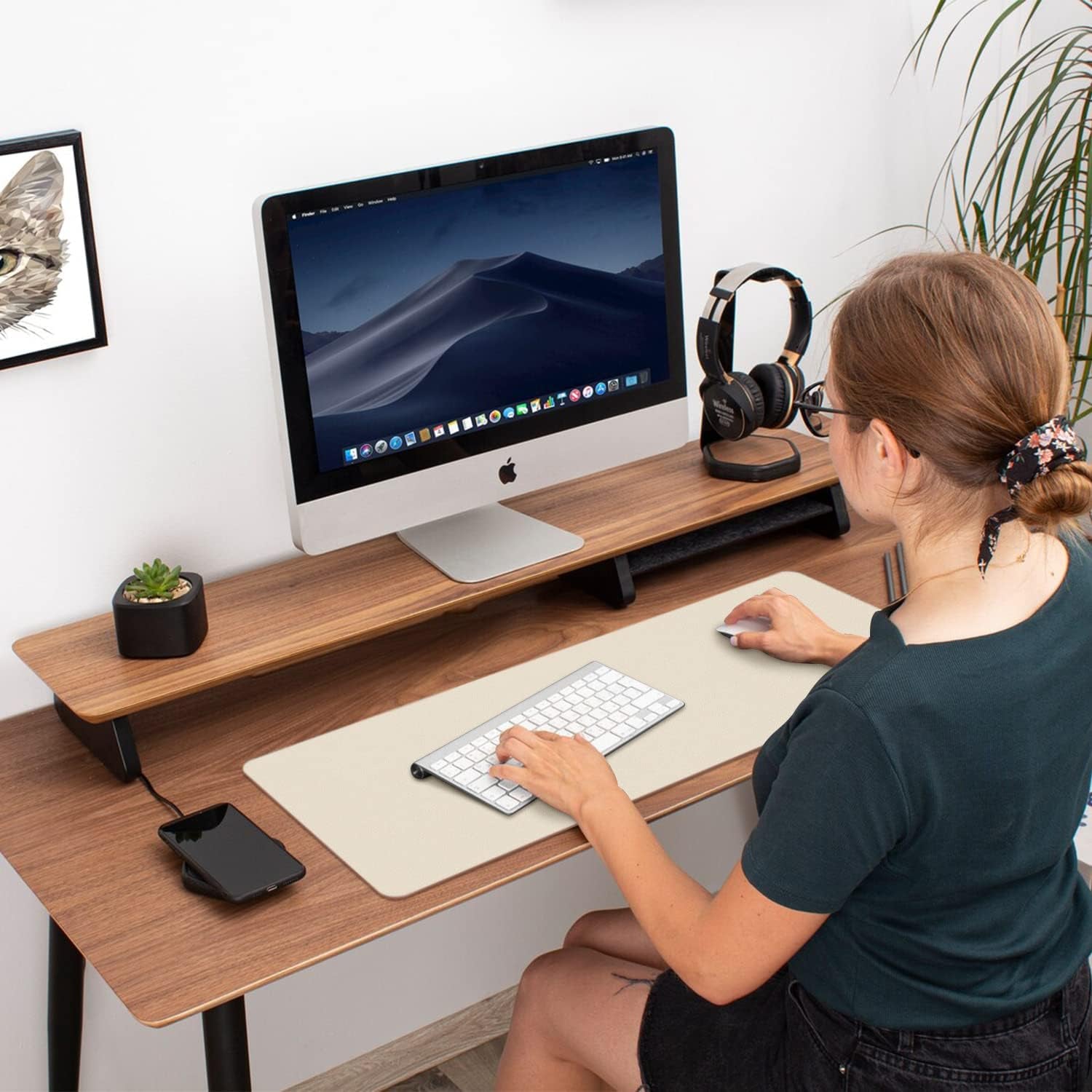 Aothia Double-Sided PU Leather Desk Pad - Large Non-Slip Mouse Pad and Desk Mat for Office and Home - Waterproof, Easy to Clean, Durable Dual-Sided Surface (23.6" x 13.7", Beige)